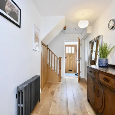 Image 2 - Monk Sherborne Road, Charter Alley, RG26 5PS, United Kingdom - Apartment for rent