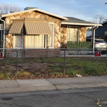 Buy this 3 bed house on Watt Frontage Road in Sacramento County, CA 95660