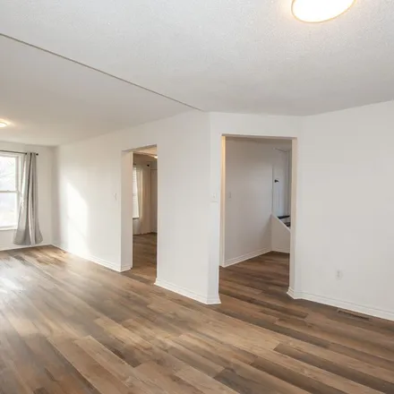 Rent this 1 bed apartment on 160 Lincoln Street in Welland, ON L3B 4S1
