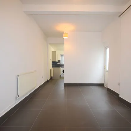 Rent this 5 bed apartment on 63 Cwmdare Street in Cardiff, CF24 4JZ