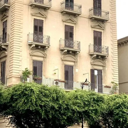 Image 6 - Ordine degli Ingegneri della Provincia di Palermo, Via Francesco Crispi, 90133 Palermo PA, Italy - Apartment for rent