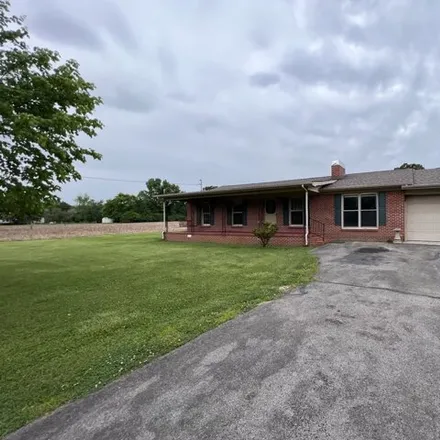 Rent this 3 bed house on Turkey Creek Drive in Lynchburg, Moore County