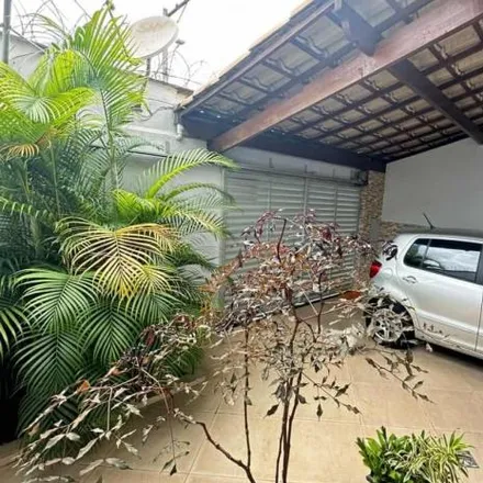 Buy this 3 bed house on Avenida Montese in Santa Branca, Belo Horizonte - MG