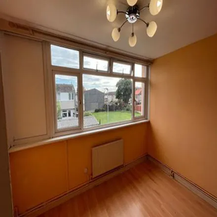 Rent this 3 bed duplex on Wivenhoe Road in London, IG11 0RE