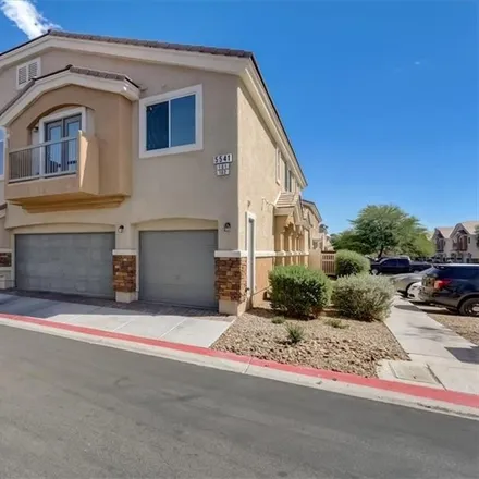 Image 1 - 5541 High Wager Way, Las Vegas, NV 89122, USA - Townhouse for sale