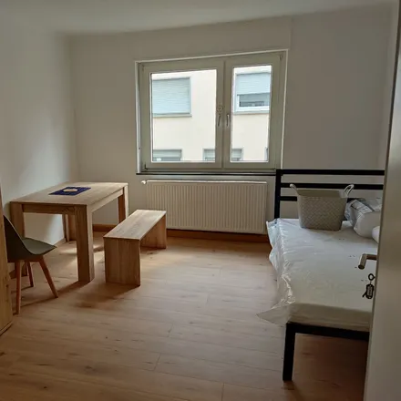 Rent this 5 bed apartment on Horebstraße 28 in 66953 Pirmasens, Germany