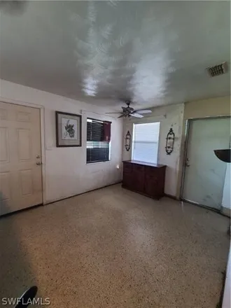 Image 6 - 2963 Edison Ave, Fort Myers, Florida, 33916 - House for sale