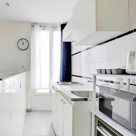 Image 4 - 70 Rue de Lévis, 75017 Paris, France - Apartment for rent