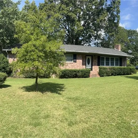 Buy this 3 bed house on 1729 Belmar Drive in Blackwood Park, Gastonia