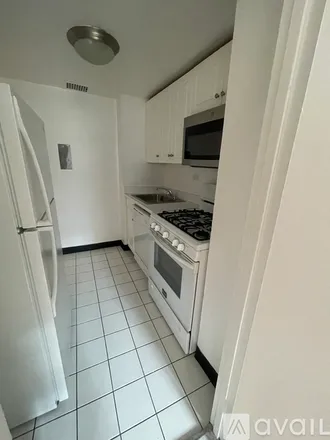 Image 5 - E 33rd St, Unit 16E - Apartment for rent