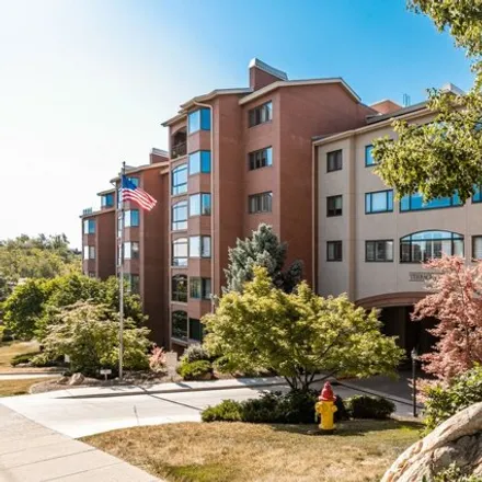 Image 2 - Terrace Falls Condominiums, 171 3rd Avenue, Salt Lake City, UT 84103, USA - Condo for sale