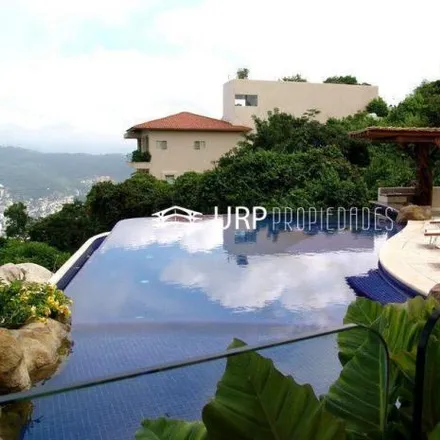 Buy this 5 bed house on Calle La Cima in Fraccionamiento Brisamar, 39300 Acapulco