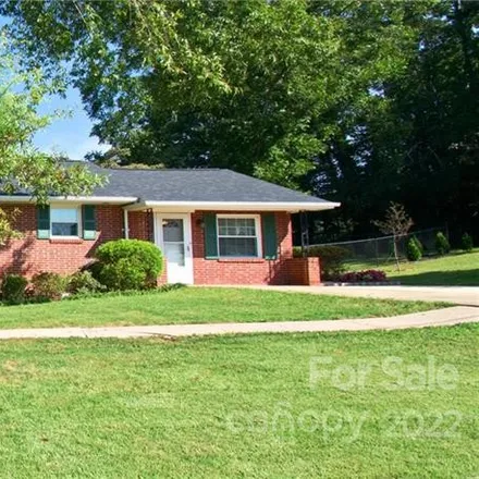 Buy this 3 bed house on 134 27th Avenue Drive Northwest in Hickory, NC 28601