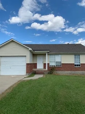 Rent this 3 bed house on 2704 North King Avenue in Lutcher, St. James Parish