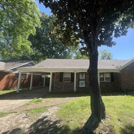 Buy this 3 bed house on 2948 South Mendenhall Road in Memphis, TN 38115