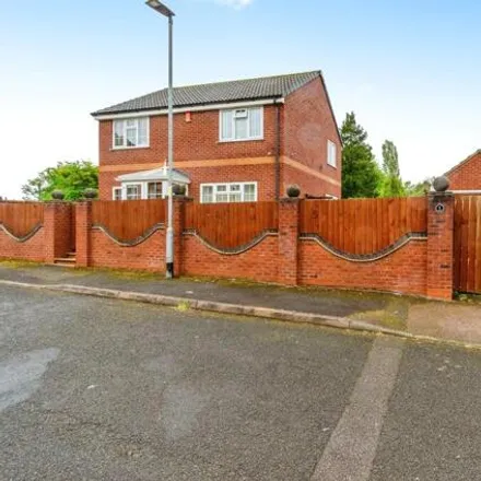 Buy this 3 bed house on Fibbersley Bank in Willenhall, WV13 3AW