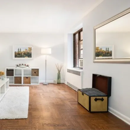 Buy this studio apartment on 90 Park Terrace East in New York, NY 10034