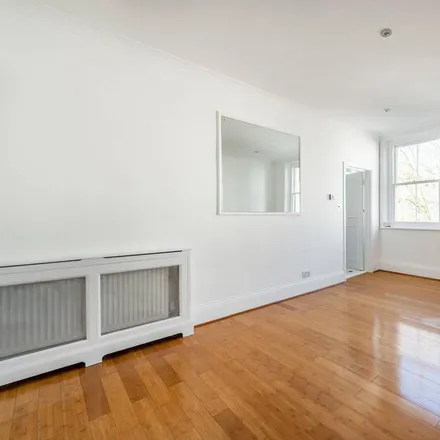 Rent this 2 bed apartment on Kensington Gardens Square Garden in Kensington Gardens Square, London