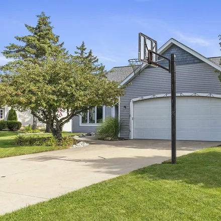 Image 3 - 1488 West Springfield Circle, Holland Charter Township, MI 49464, USA - House for sale