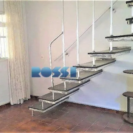 Buy this 2 bed house on Rua Margarida Silveira Leite in Belém, São Paulo - SP