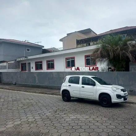 Buy this 3 bed house on Rua Santa Terezinha in Ipiranga, São José - SC