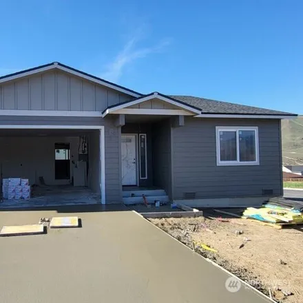 Buy this 3 bed house on Jean Street Southeast in Douglas County, WA 98802