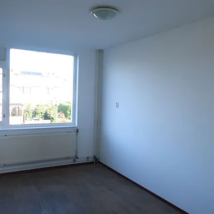 Rent this 5 bed apartment on Duivenkamp 659 in 3607 VA Maarssen, Netherlands