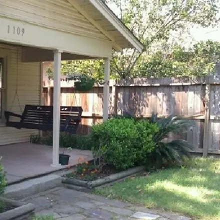 Buy this 2 bed house on 1147 Voight Street in Houston, TX 77009