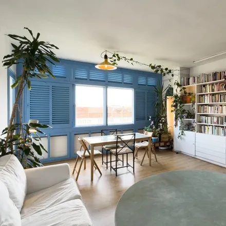 Rent this 2 bed apartment on Carrer de Méndez Núñez in 14, 08003 Barcelona