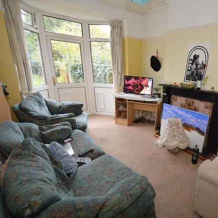 Rent this 4 bed house on 91 Umberslade Road in Stirchley, B29 7SB