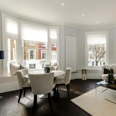 Buy this 2 bed apartment on Institute of Cancer Research in 123 Old Brompton Road, London