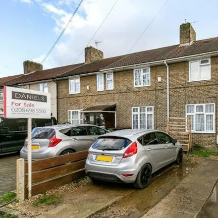 Buy this 3 bed townhouse on Gareth Grove in London, BR1 5EG