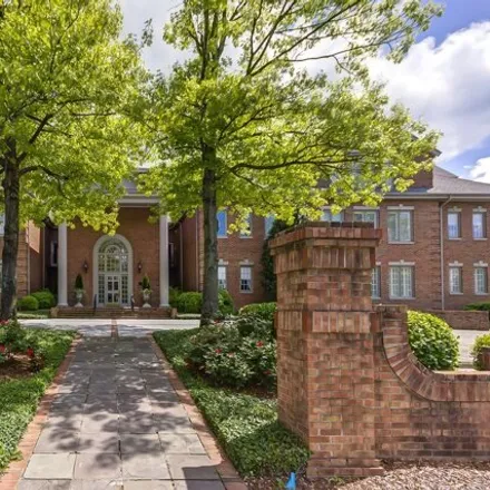 Buy this 2 bed condo on 3735 West End Avenue in Cherokee Park, Nashville-Davidson