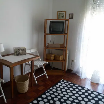 Rent this 1 bed apartment on Divisão de Investigação Criminal do Porto in Rua Cantor Zeca Afonso 730, 4200-534 Porto