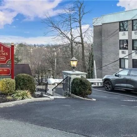 Buy this 1 bed condo on 128 Colonial Parkway in Colonial Heights, City of Yonkers