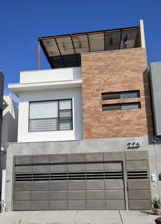 Buy this studio house on Calle Licenciado Benito Juárez in Centro, 66053 General Escobedo