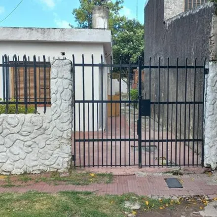 Buy this 3 bed house on Felipe Moré 1919 in Villa Urquiza, Rosario