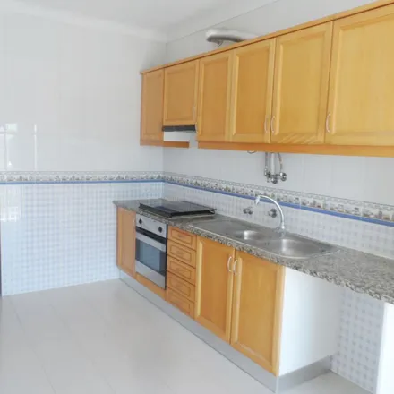 Rent this 3 bed apartment on Rua Henrique Galvão 5 in 2910-334 Setúbal, Portugal