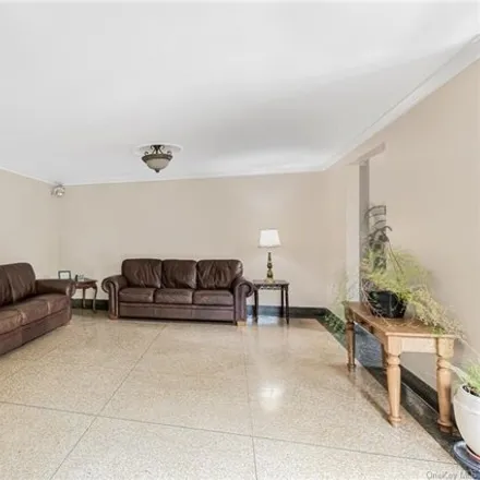 Image 4 - 4265 Webster Ave Apt 3H, New York, 10470 - Apartment for sale