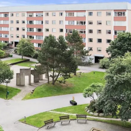 Rent this 1 bed apartment on Sågstuvägen 32-38 in 141 49 Huddinge, Sweden