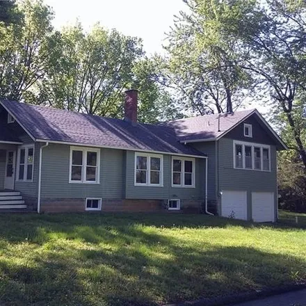Buy this 3 bed house on 821 East Kaskaskia Street in Paola, KS 66071