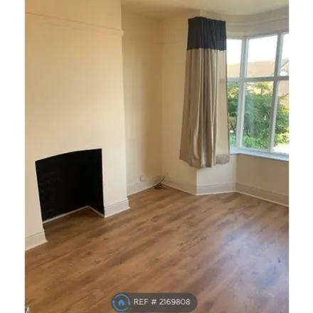 Image 1 - Mount View Road, Sheffield, S8 8PL, United Kingdom - Apartment for rent