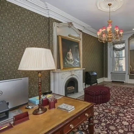 Image 2 - 23 East 37th Street, New York, NY 10016, USA - Townhouse for sale