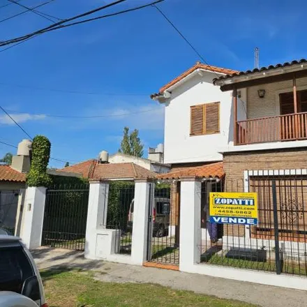 Buy this 2 bed house on Doctor Gelpi in Partido de Ituzaingó, B1714 LVH Ituzaingó