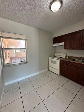 Image 6 - 4021 Northwest 31st Avenue, Lauderdale Lakes, FL 33309, USA - House for rent