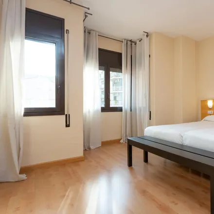 Rent this 1 bed apartment on Disfrutar in Carrer de Villarroel, 163