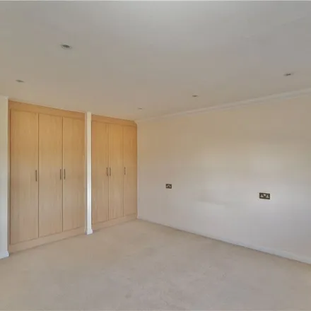 Rent this 5 bed apartment on Durham Drive in Deepcut, GU16 6GG