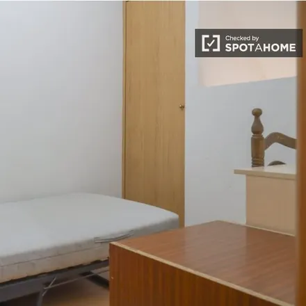 Rent this 1 bed room on Madrid in Calle de Torres, 1