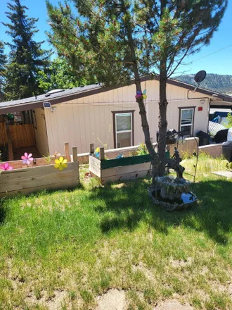 Buy this 3 bed house on 124 Iowa Street in Klamath Falls, OR 97601