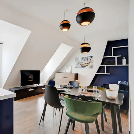Image 4 - 11 Rue Fourcroy, 75017 Paris, France - Apartment for rent